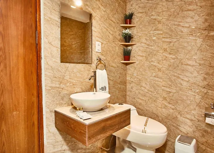 Hotel Inti Tampu *